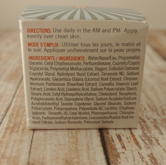 3 for $15 First Aid Beauty Ultra Repair BarrAIR - Picture 2 of 3